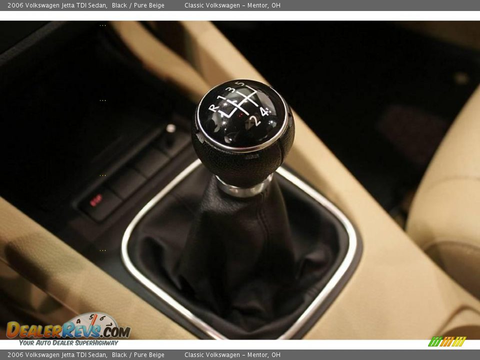 2006 Volkswagen Jetta TDI Sedan Black / Pure Beige Photo #17