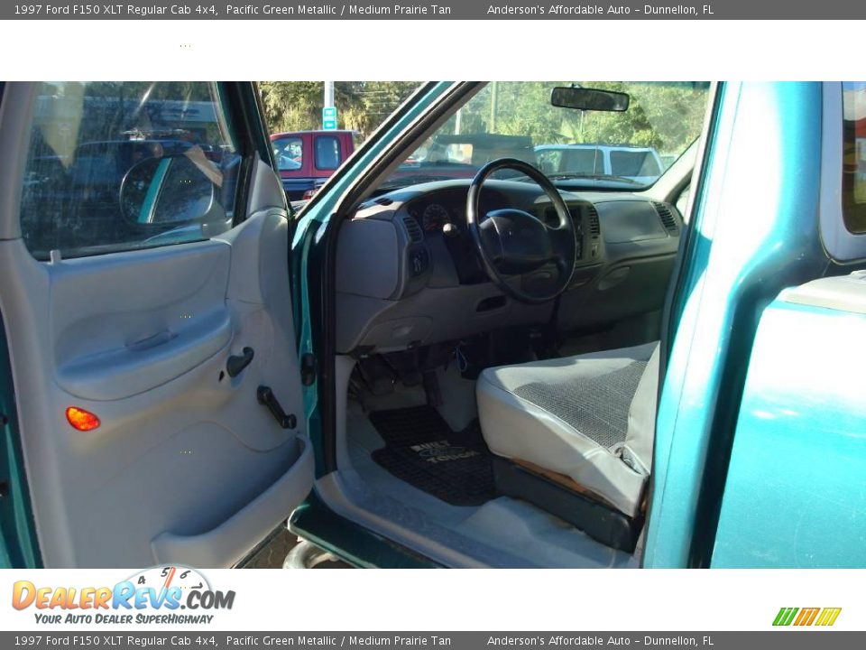 1997 Ford F150 XLT Regular Cab 4x4 Pacific Green Metallic / Medium Prairie Tan Photo #10
