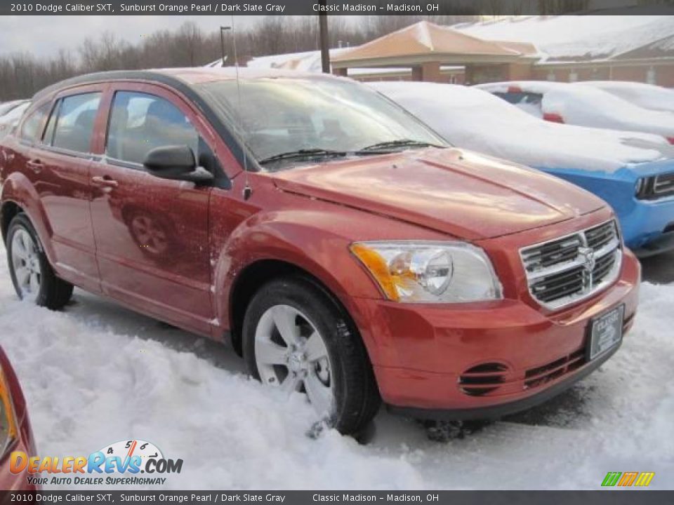 2010 Dodge Caliber SXT Sunburst Orange Pearl / Dark Slate Gray Photo #3