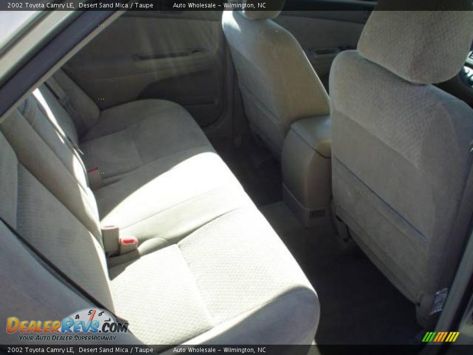 2002 Toyota Camry LE Desert Sand Mica / Taupe Photo #7