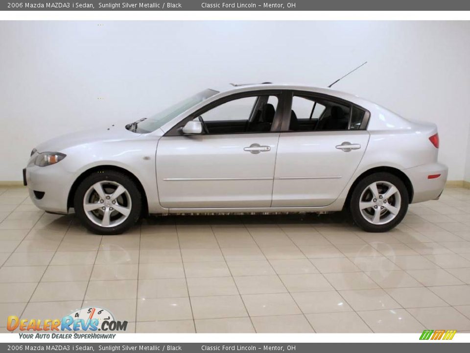2006 Mazda MAZDA3 i Sedan Sunlight Silver Metallic / Black Photo #4