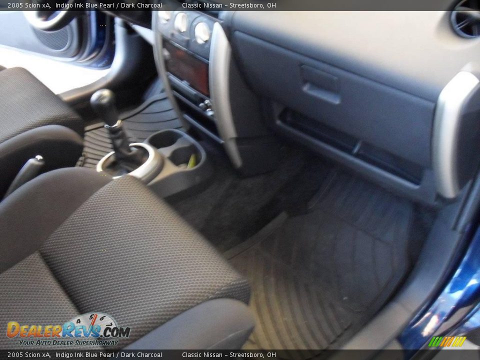 2005 Scion xA Indigo Ink Blue Pearl / Dark Charcoal Photo #16