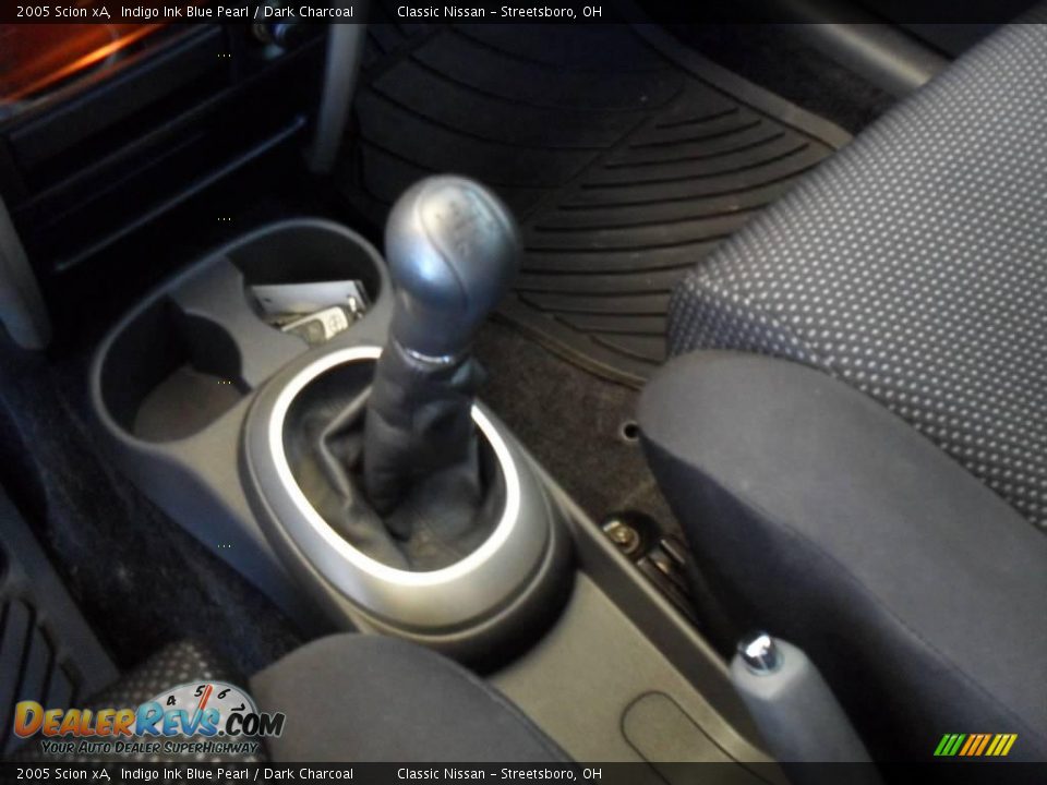 2005 Scion xA Indigo Ink Blue Pearl / Dark Charcoal Photo #30