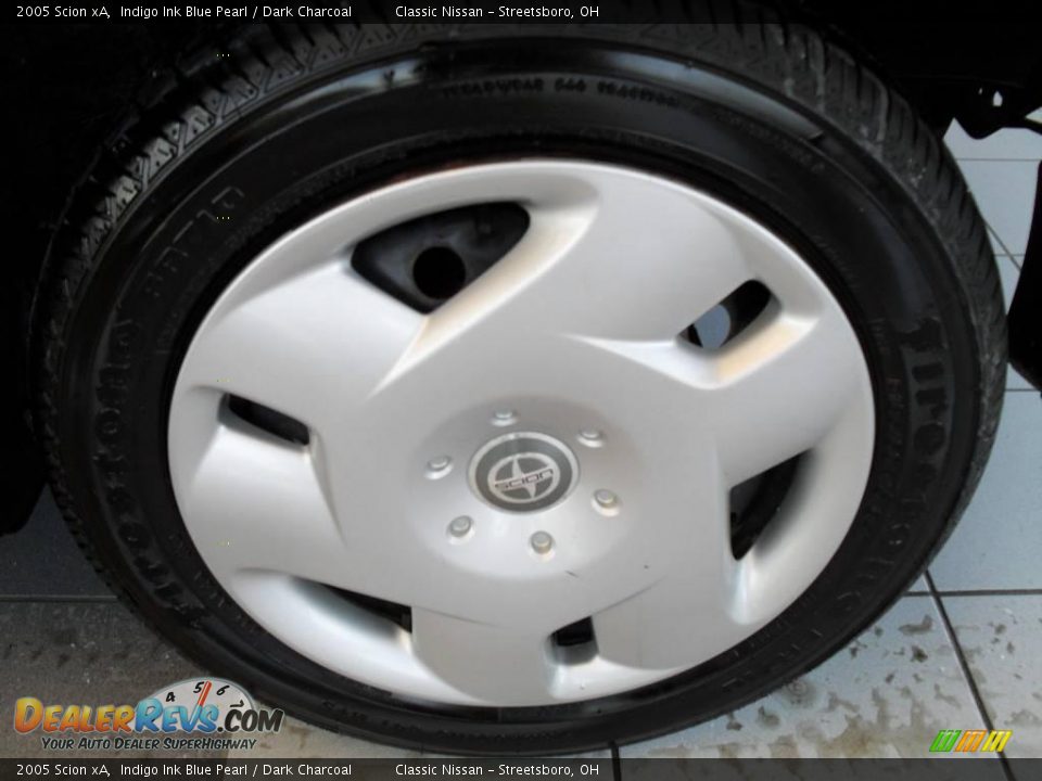 2005 Scion xA Indigo Ink Blue Pearl / Dark Charcoal Photo #33
