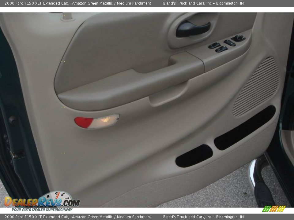 2000 Ford F150 XLT Extended Cab Amazon Green Metallic / Medium Parchment Photo #17