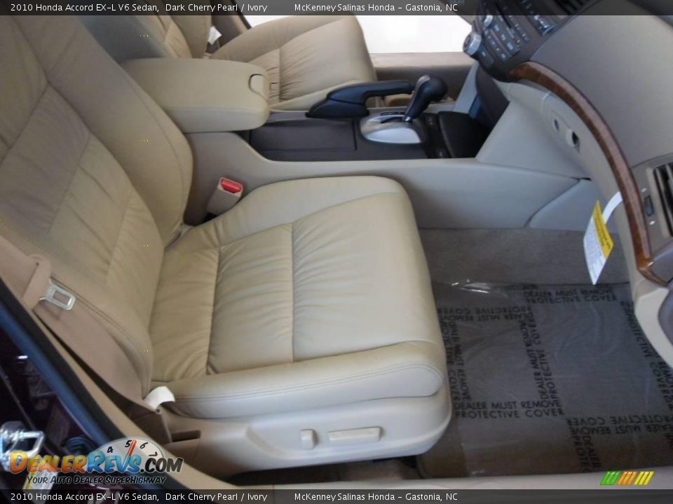 2010 Honda Accord EX-L V6 Sedan Dark Cherry Pearl / Ivory Photo #19