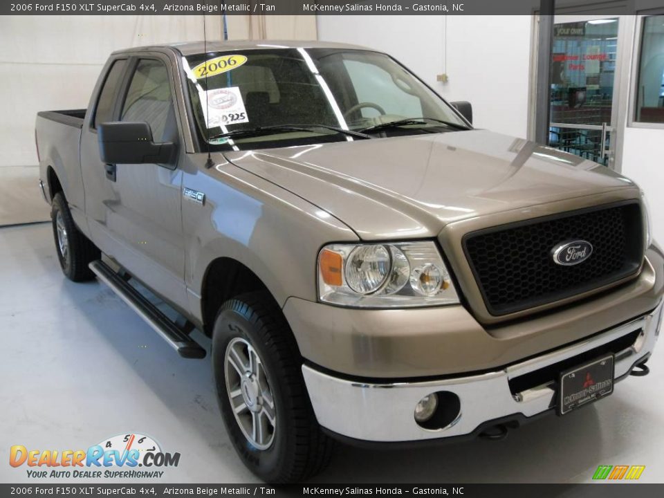 2006 Ford F150 XLT SuperCab 4x4 Arizona Beige Metallic / Tan Photo #2