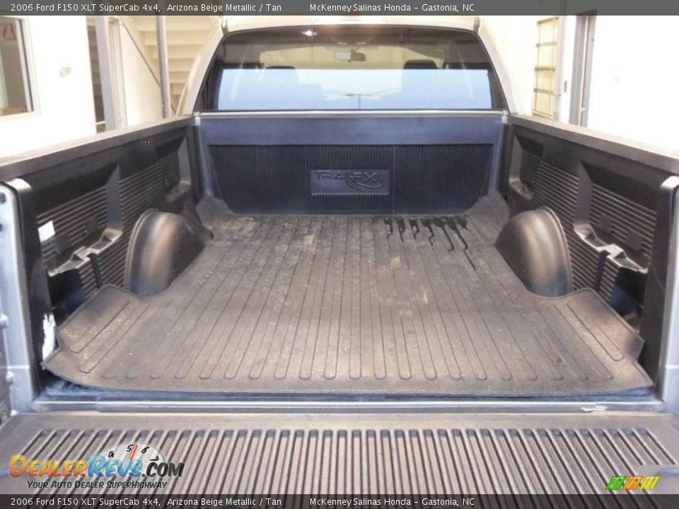 2006 Ford F150 XLT SuperCab 4x4 Arizona Beige Metallic / Tan Photo #7