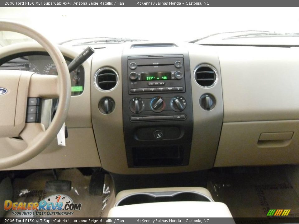 2006 Ford F150 XLT SuperCab 4x4 Arizona Beige Metallic / Tan Photo #18