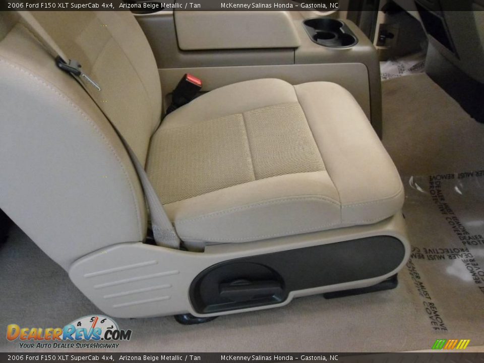 2006 Ford F150 XLT SuperCab 4x4 Arizona Beige Metallic / Tan Photo #22