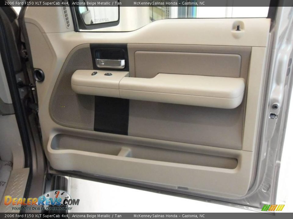2006 Ford F150 XLT SuperCab 4x4 Arizona Beige Metallic / Tan Photo #24