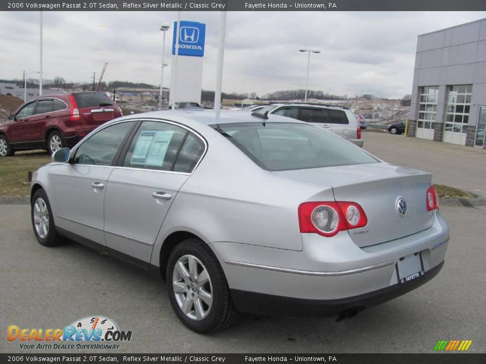 2006 Volkswagen Passat 2.0T Sedan Reflex Silver Metallic / Classic Grey Photo #10