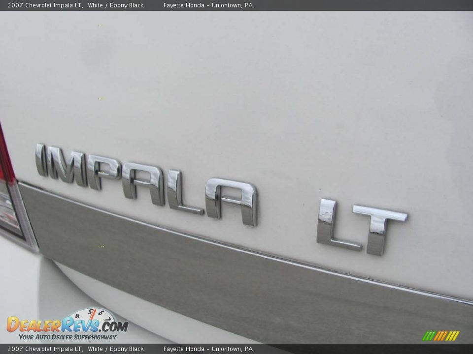 2007 Chevrolet Impala LT White / Ebony Black Photo #3