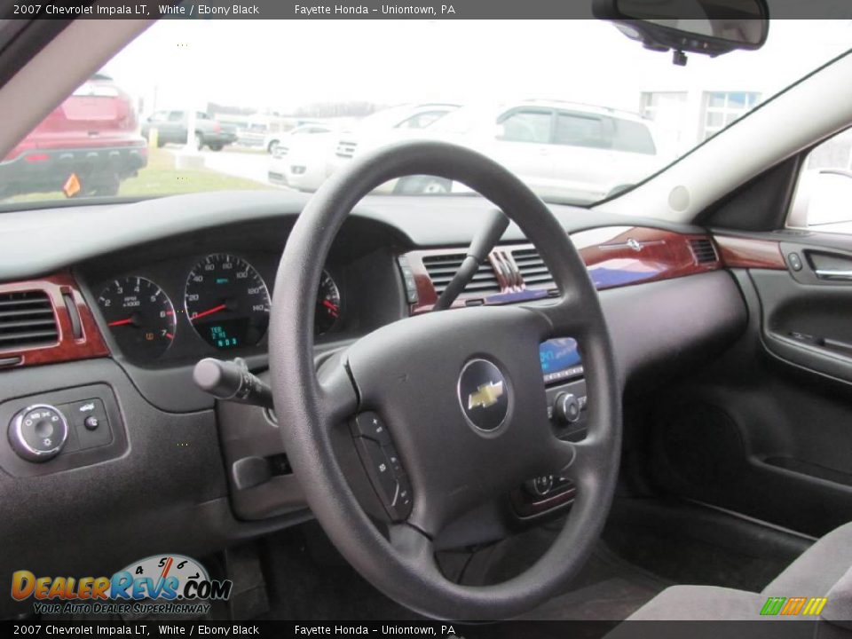 2007 Chevrolet Impala LT White / Ebony Black Photo #5
