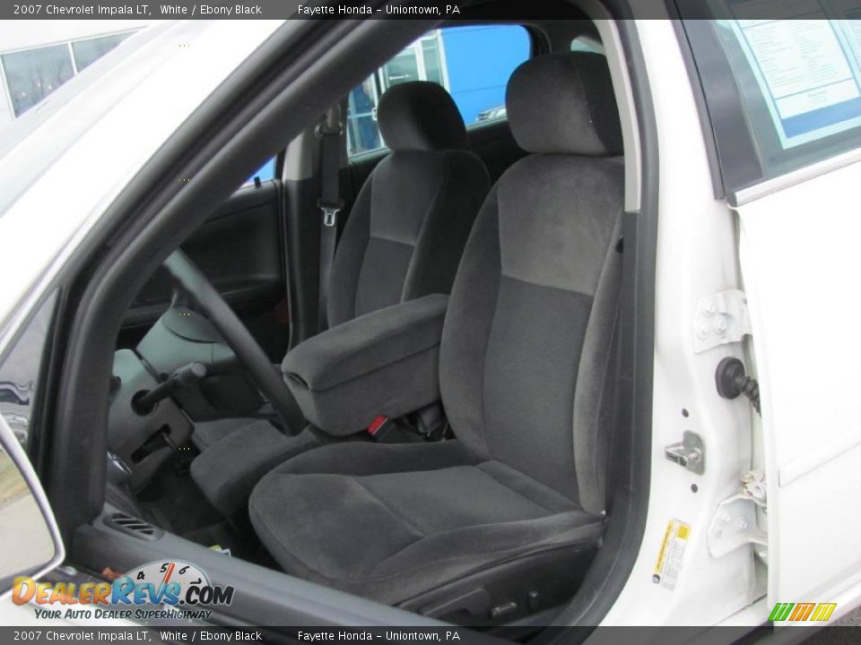2007 Chevrolet Impala LT White / Ebony Black Photo #7