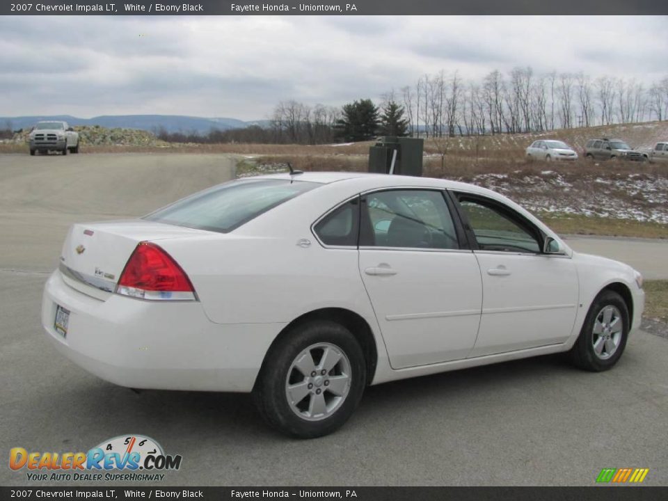 2007 Chevrolet Impala LT White / Ebony Black Photo #12