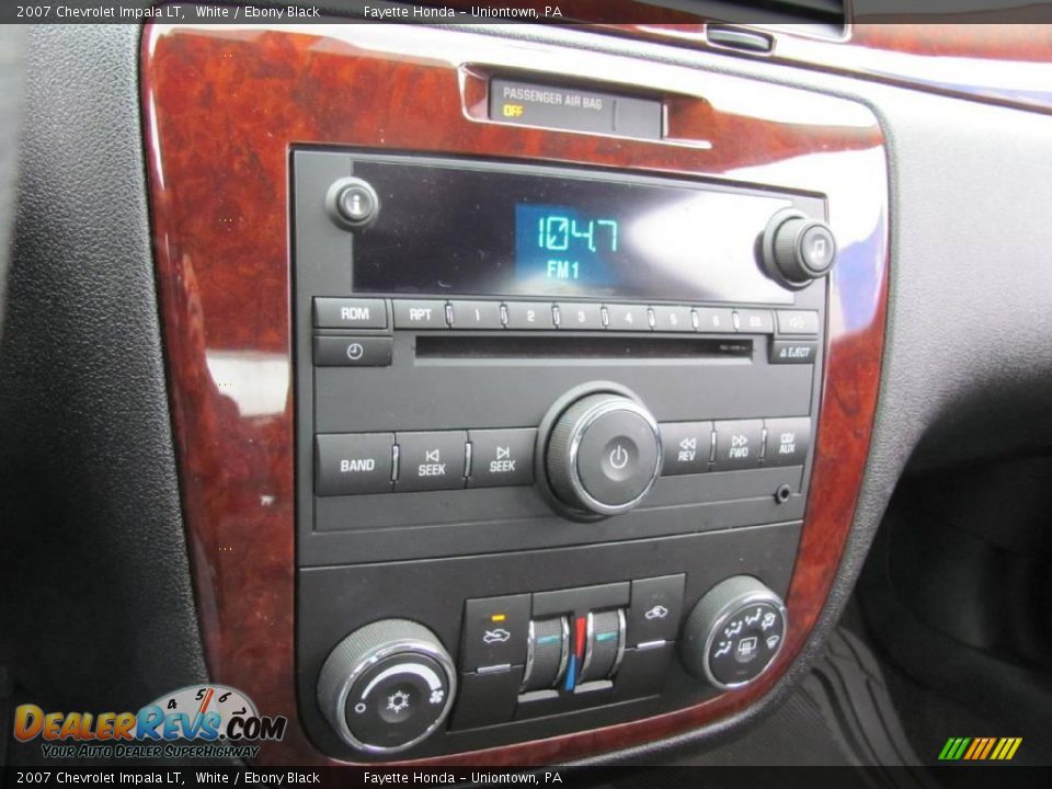 2007 Chevrolet Impala LT White / Ebony Black Photo #15