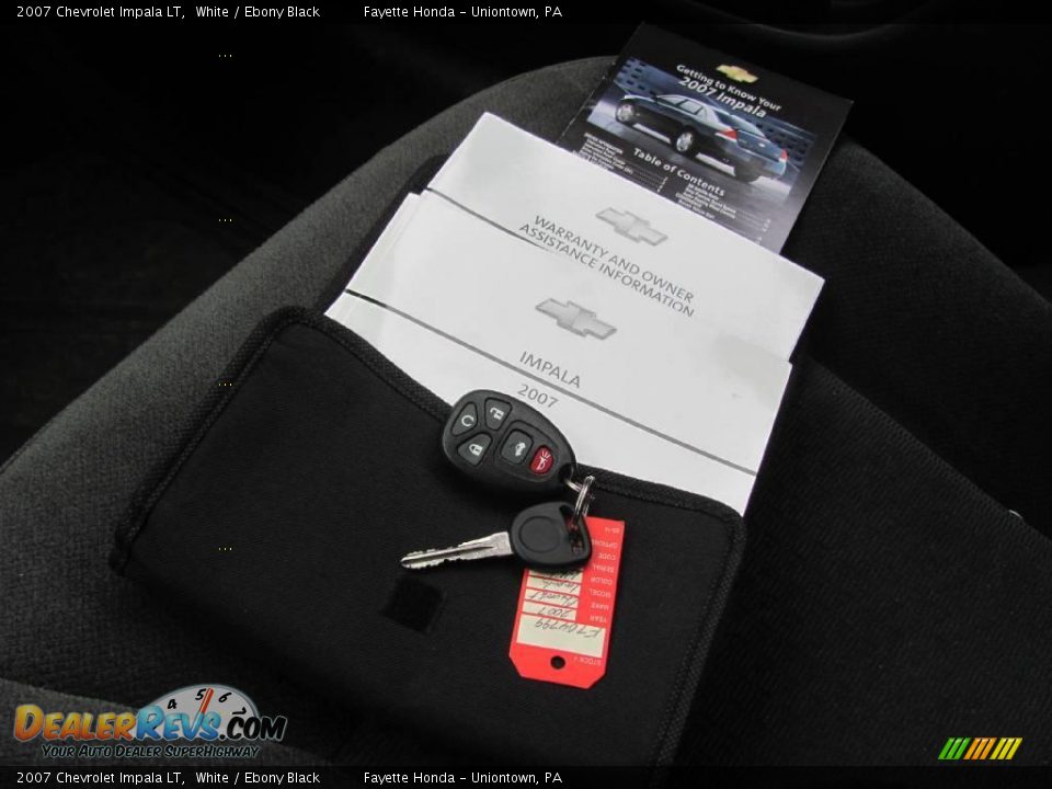 2007 Chevrolet Impala LT White / Ebony Black Photo #17