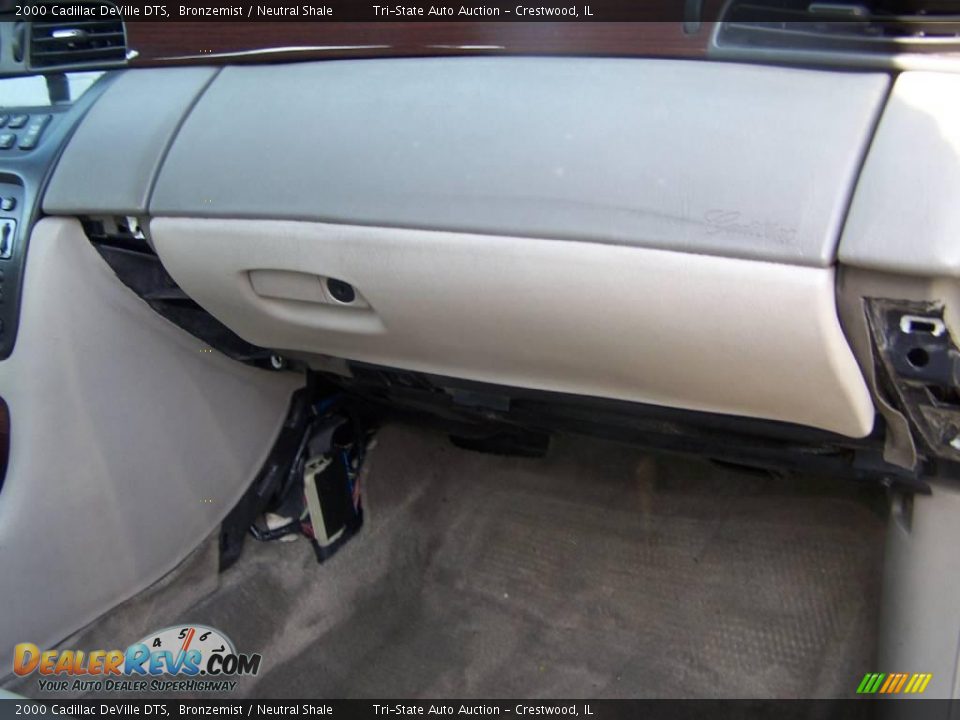 2000 Cadillac DeVille DTS Bronzemist / Neutral Shale Photo #15