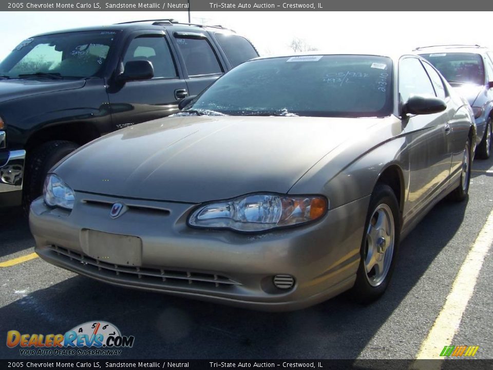 2005 Chevrolet Monte Carlo LS Sandstone Metallic / Neutral Photo #2