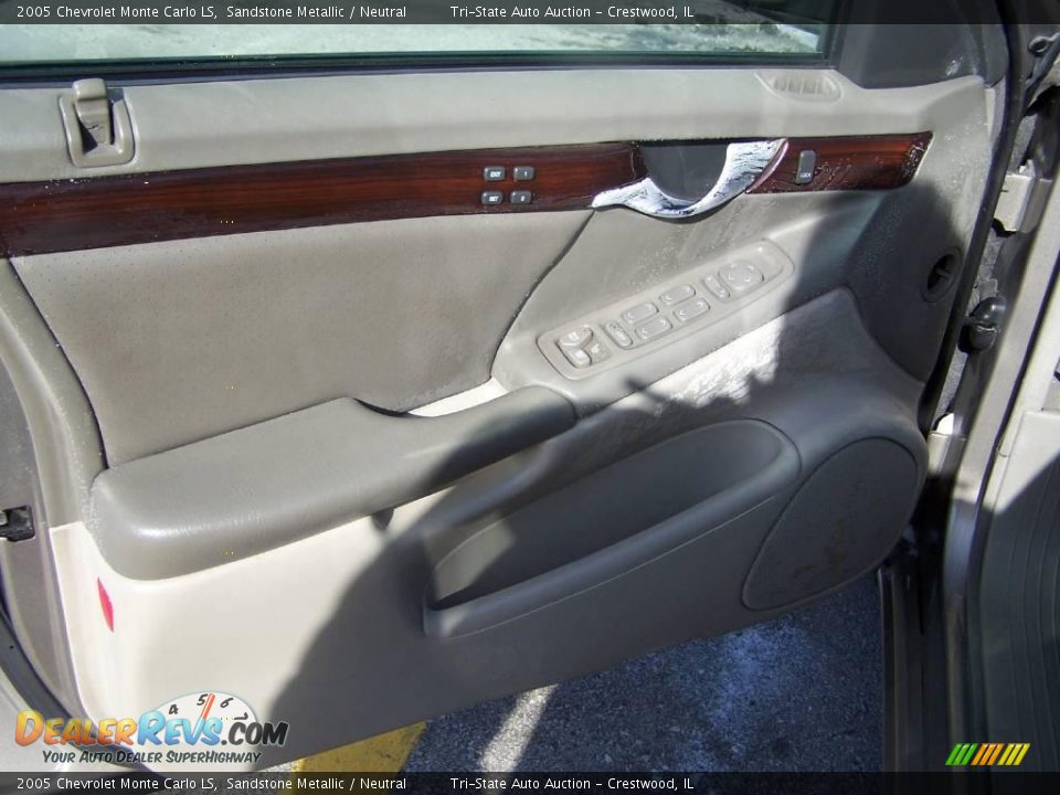 2005 Chevrolet Monte Carlo LS Sandstone Metallic / Neutral Photo #13