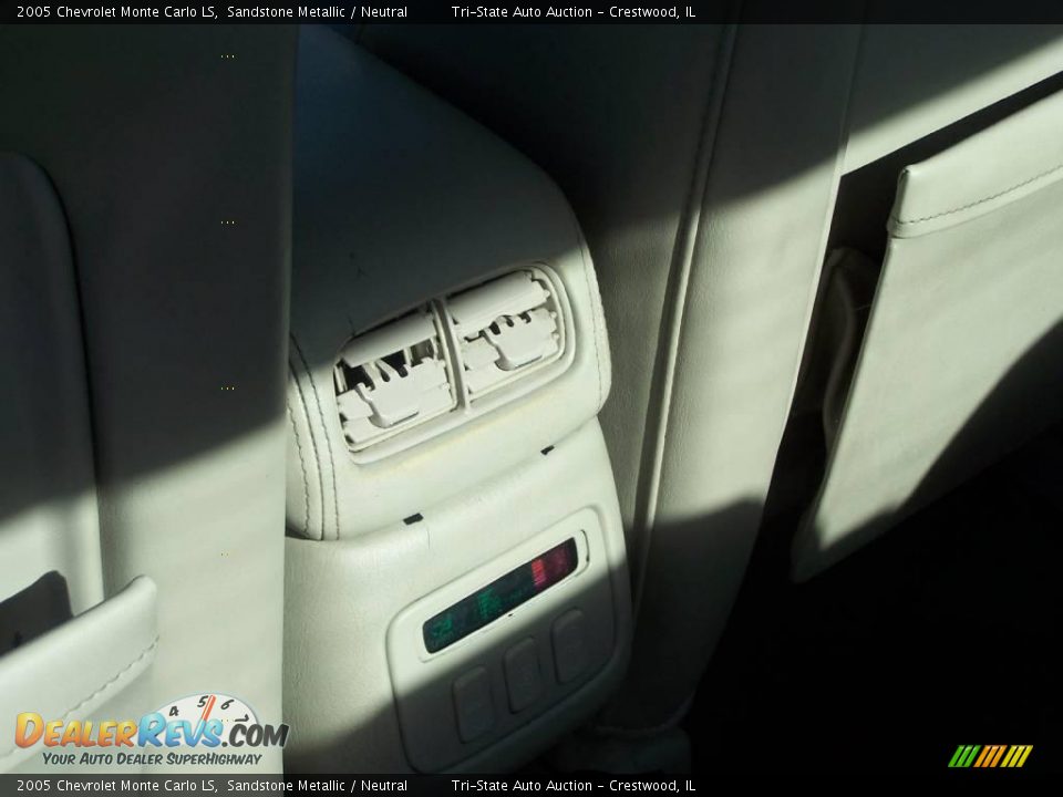 2005 Chevrolet Monte Carlo LS Sandstone Metallic / Neutral Photo #17