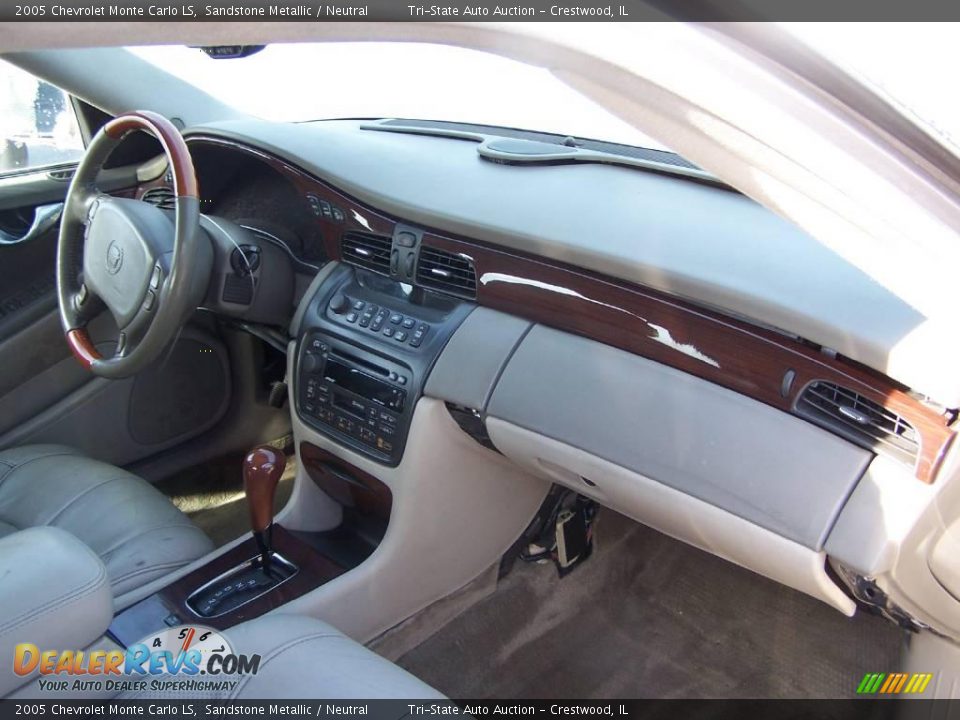 2005 Chevrolet Monte Carlo LS Sandstone Metallic / Neutral Photo #21