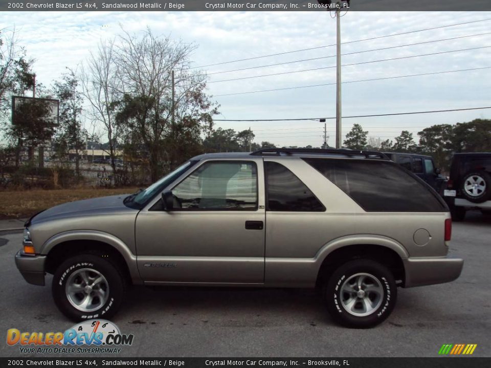 2002 Chevrolet Blazer LS 4x4 Sandalwood Metallic / Beige Photo #2