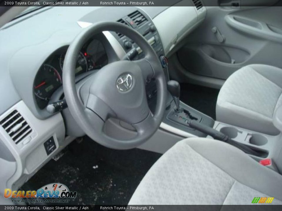 2009 Toyota Corolla Classic Silver Metallic / Ash Photo #15