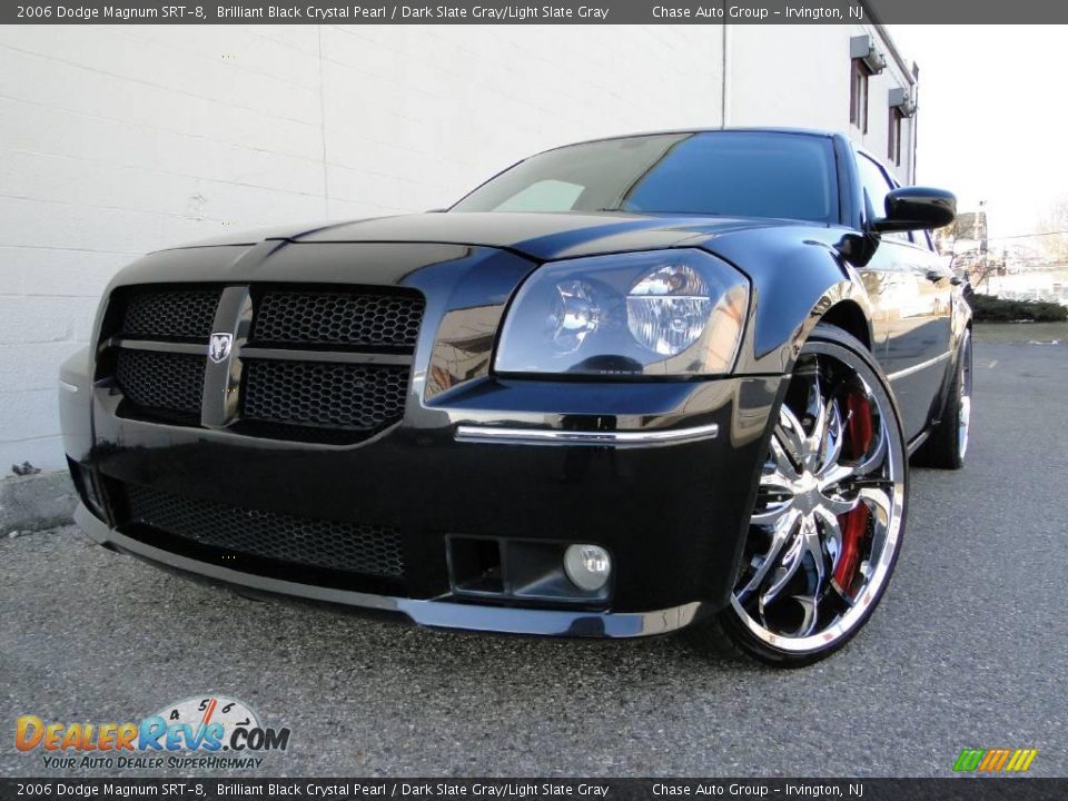 2006 Dodge Magnum SRT-8 Brilliant Black Crystal Pearl / Dark Slate Gray/Light Slate Gray Photo #1