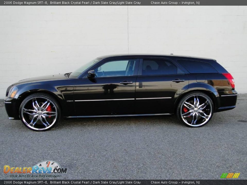 2006 Dodge Magnum SRT-8 Brilliant Black Crystal Pearl / Dark Slate Gray/Light Slate Gray Photo #2