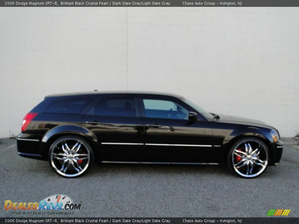 2006 Dodge Magnum SRT-8 Brilliant Black Crystal Pearl / Dark Slate Gray/Light Slate Gray Photo #3