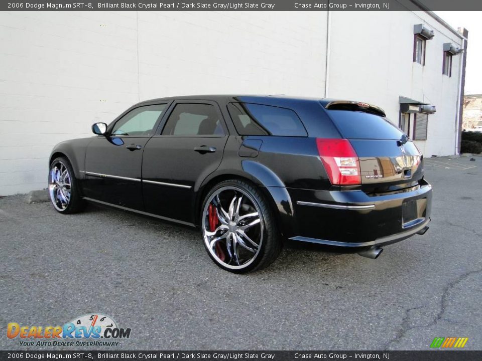 2006 Dodge Magnum SRT-8 Brilliant Black Crystal Pearl / Dark Slate Gray/Light Slate Gray Photo #10