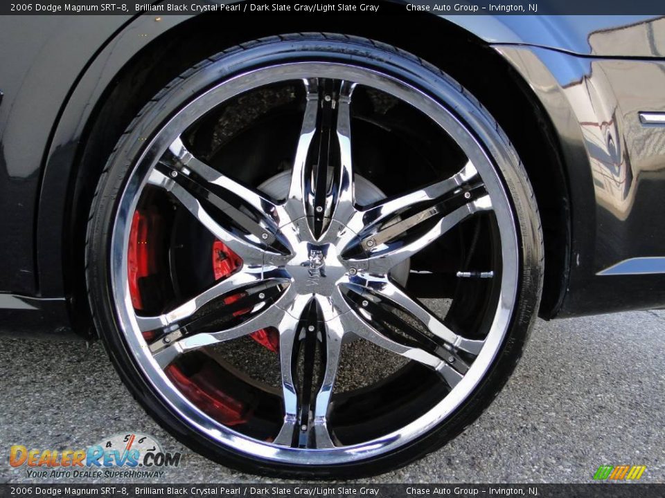 2006 Dodge Magnum SRT-8 Brilliant Black Crystal Pearl / Dark Slate Gray/Light Slate Gray Photo #15