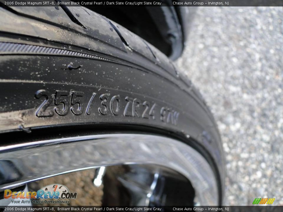 2006 Dodge Magnum SRT-8 Brilliant Black Crystal Pearl / Dark Slate Gray/Light Slate Gray Photo #20
