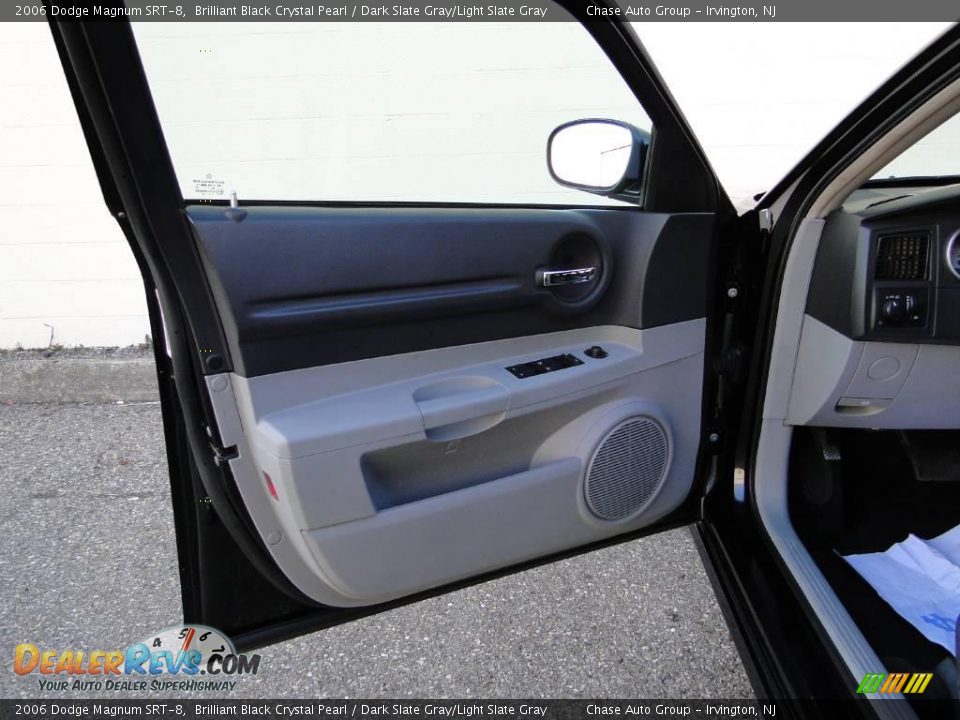 2006 Dodge Magnum SRT-8 Brilliant Black Crystal Pearl / Dark Slate Gray/Light Slate Gray Photo #21