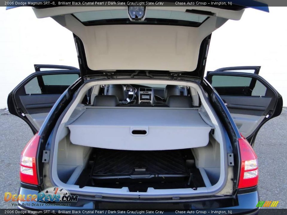 2006 Dodge Magnum SRT-8 Brilliant Black Crystal Pearl / Dark Slate Gray/Light Slate Gray Photo #31