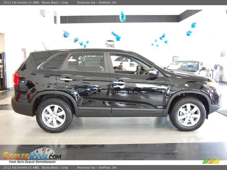 2011 Kia Sorento LX AWD Ebony Black / Gray Photo #9