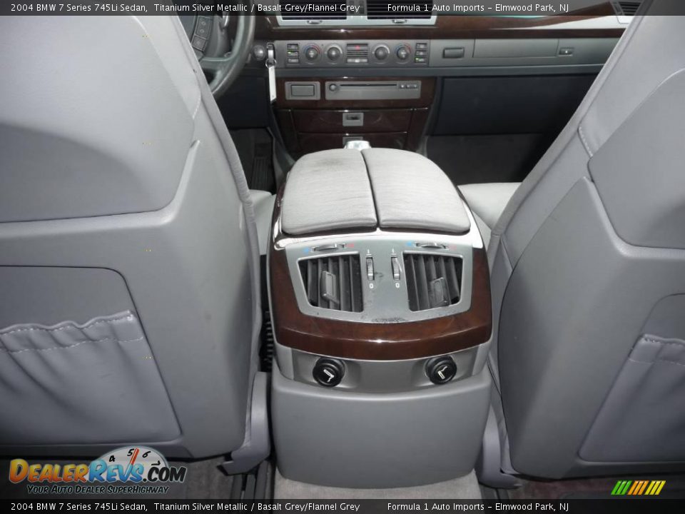 2004 BMW 7 Series 745Li Sedan Titanium Silver Metallic / Basalt Grey/Flannel Grey Photo #26