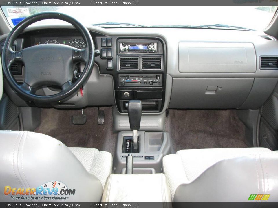 1995 Isuzu Rodeo S Claret Red Mica / Gray Photo #13