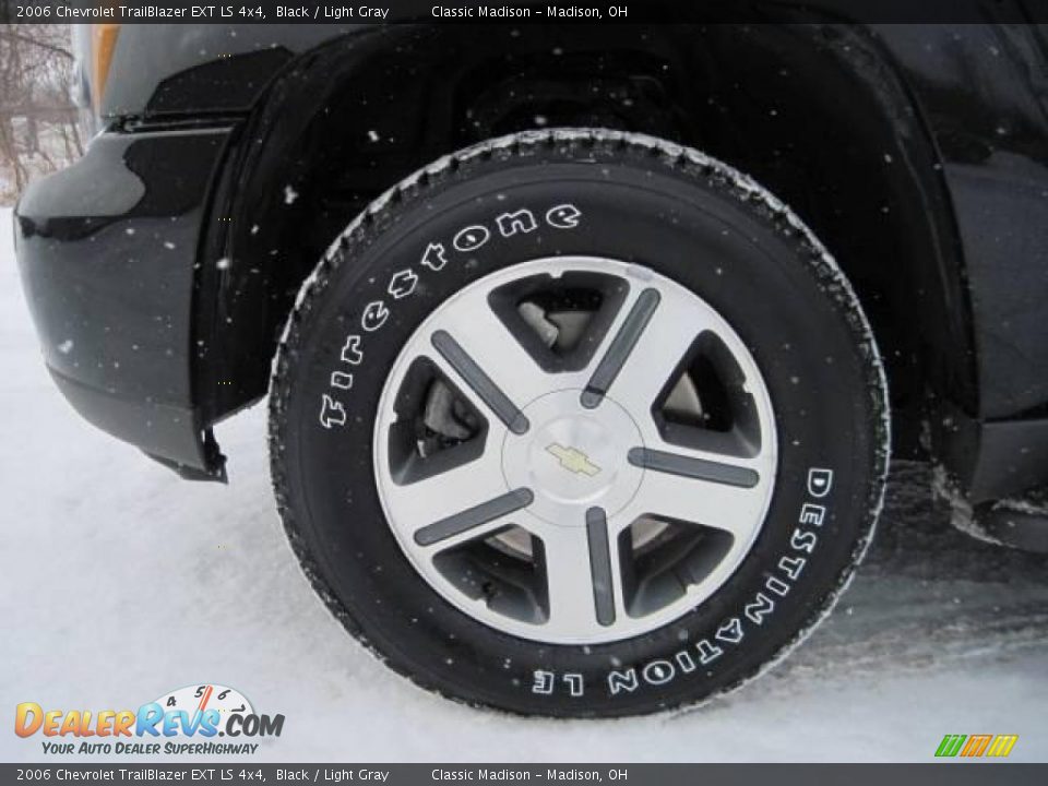 2006 Chevrolet TrailBlazer EXT LS 4x4 Black / Light Gray Photo #7