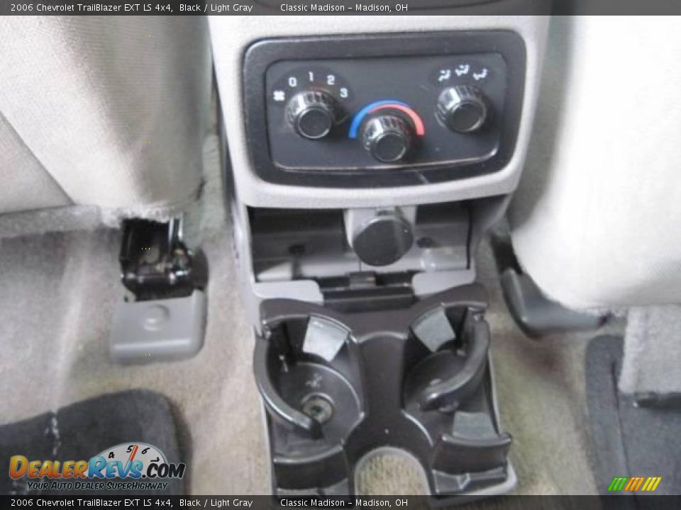 2006 Chevrolet TrailBlazer EXT LS 4x4 Black / Light Gray Photo #24