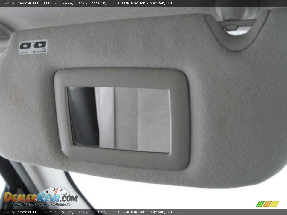 2006 Chevrolet TrailBlazer EXT LS 4x4 Black / Light Gray Photo #27