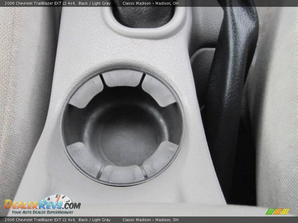 2006 Chevrolet TrailBlazer EXT LS 4x4 Black / Light Gray Photo #30
