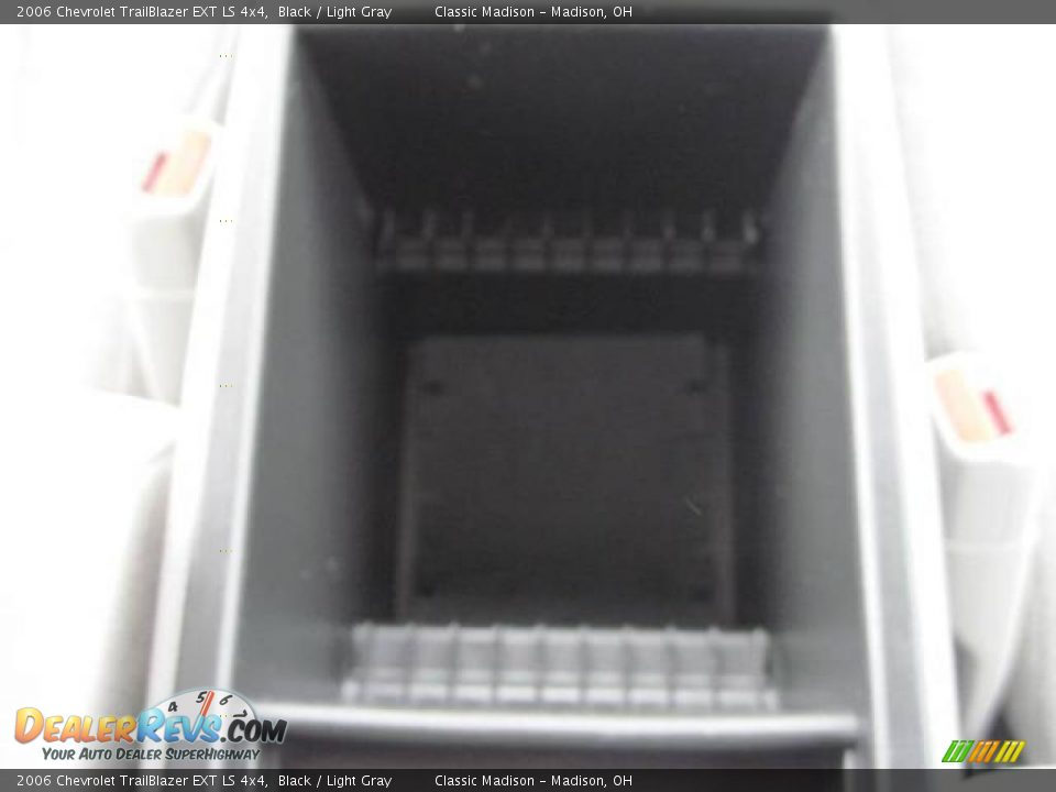 2006 Chevrolet TrailBlazer EXT LS 4x4 Black / Light Gray Photo #31