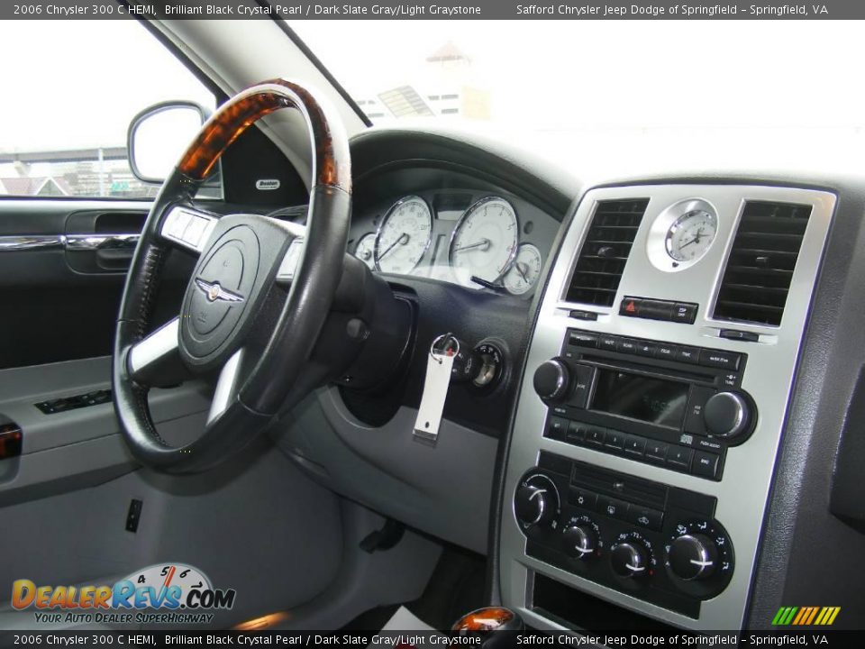 2006 Chrysler 300 C HEMI Brilliant Black Crystal Pearl / Dark Slate Gray/Light Graystone Photo #20