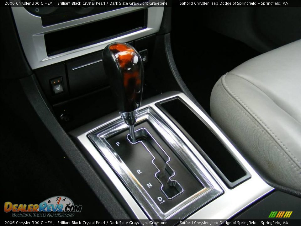 2006 Chrysler 300 C HEMI Brilliant Black Crystal Pearl / Dark Slate Gray/Light Graystone Photo #27