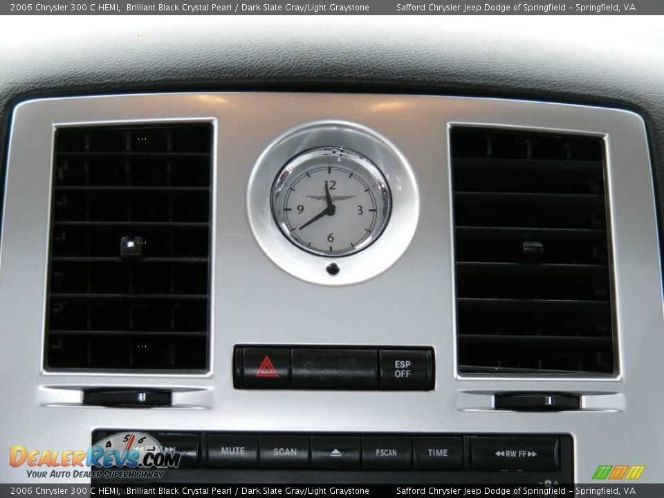 2006 Chrysler 300 C HEMI Brilliant Black Crystal Pearl / Dark Slate Gray/Light Graystone Photo #30