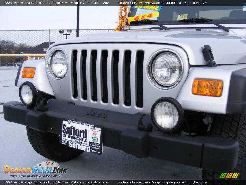2003 Jeep Wrangler Sport 4x4 Bright Silver Metallic / Dark Slate Gray Photo #24