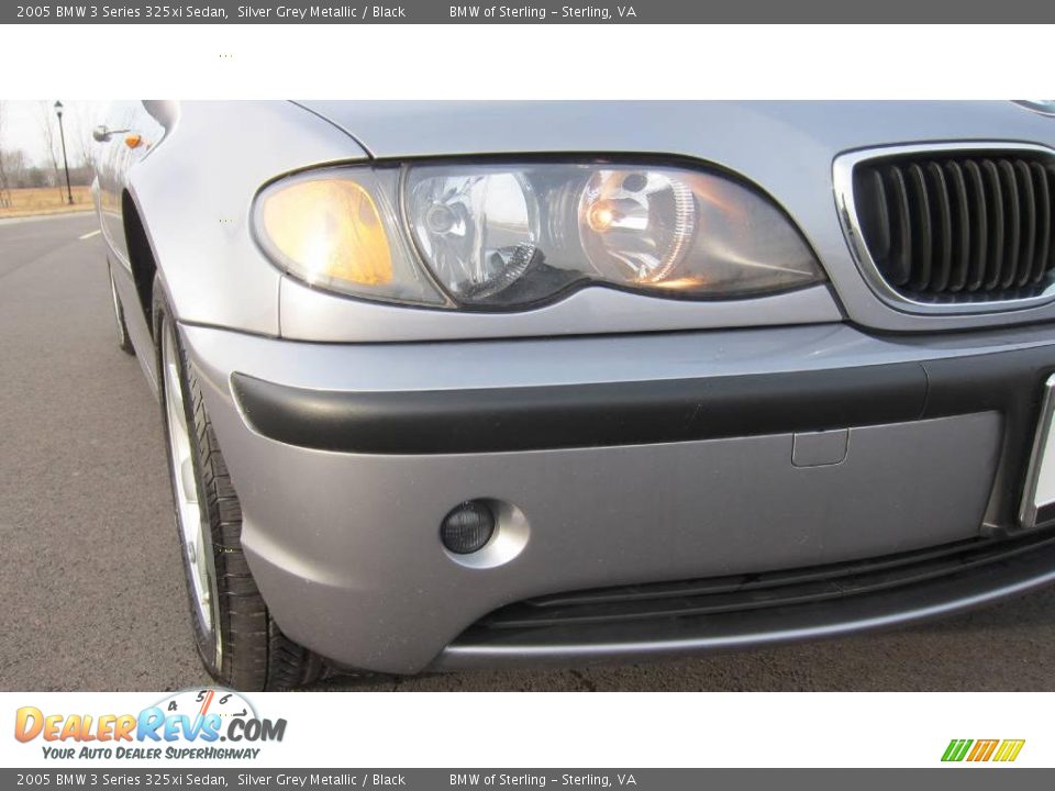 2005 BMW 3 Series 325xi Sedan Silver Grey Metallic / Black Photo #10